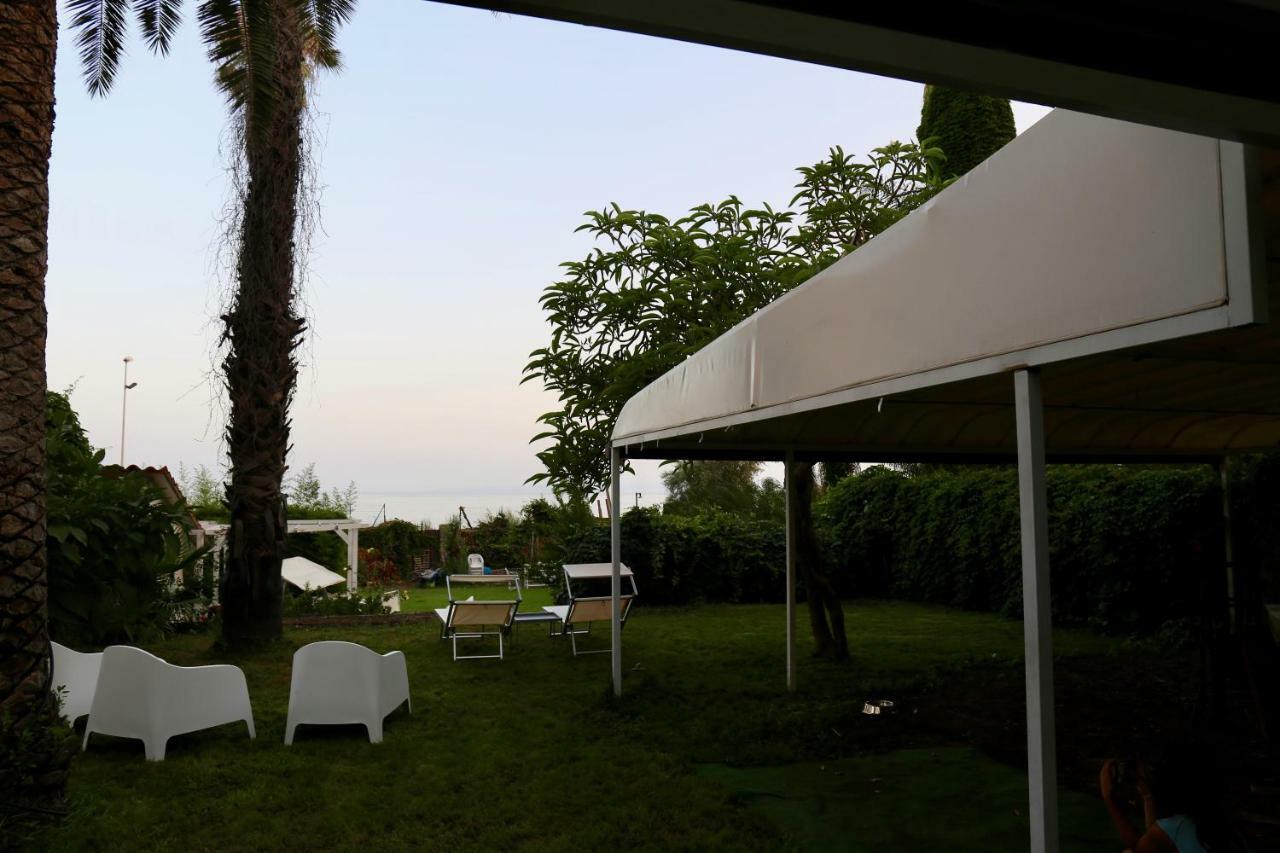 Acquabianca Aci Castello Exterior foto